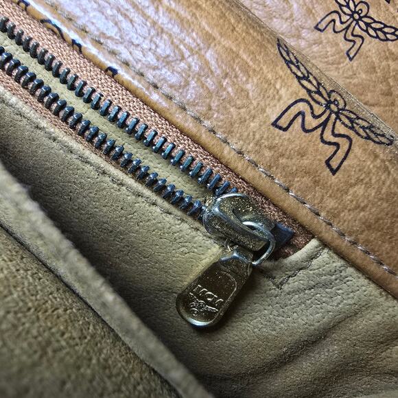 Vintage Authentic MCM Brown Leather Crossbody Clutch Bag - Picture 8 of 12